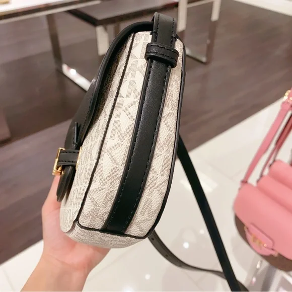 Michael Kors Reed Saddle small Crossbody - Picture 3 of 8